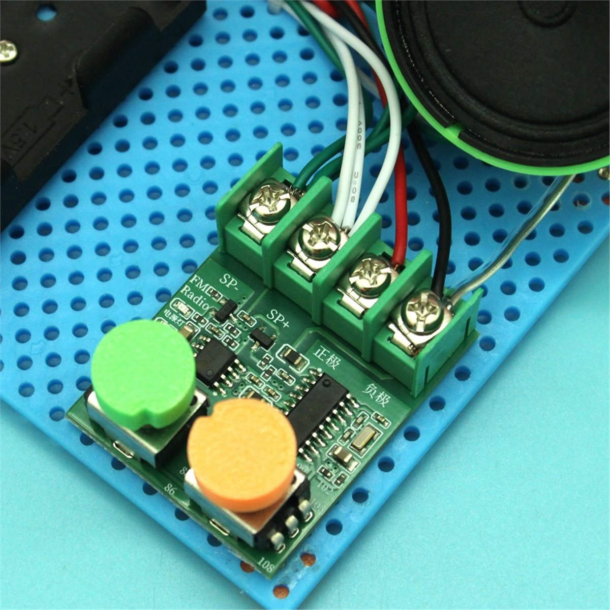 (A99Z] DIY Retro FM Radio Kit  - Diy Electronics Projects For Students recensie en prijs